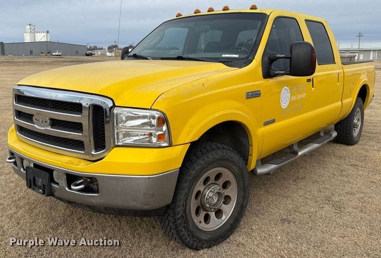 2005 Ford F-250 Equipment Image0