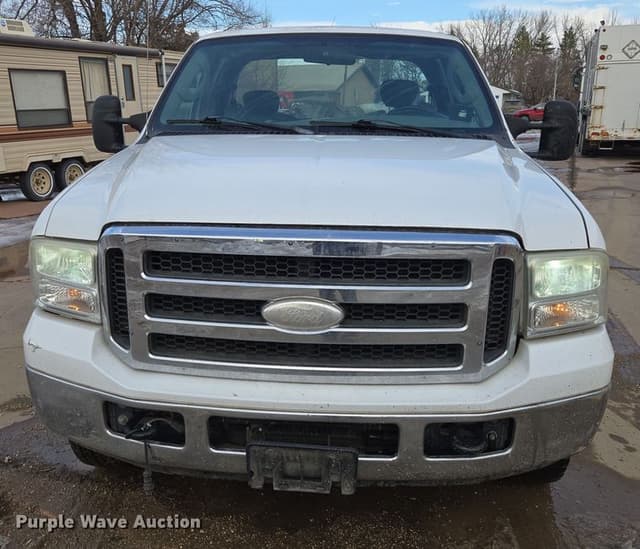 Image of Ford F-250 equipment image 1