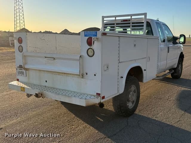 Image of Ford F-250 equipment image 4