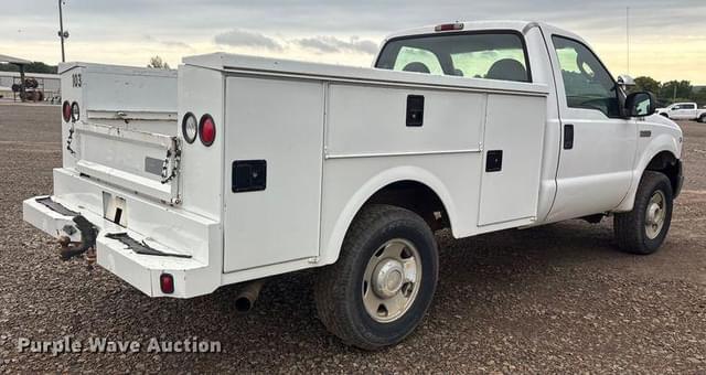 Image of Ford F-250 equipment image 4