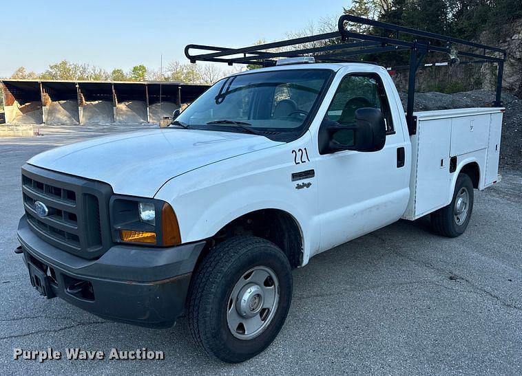 Image of Ford F-250 Primary image