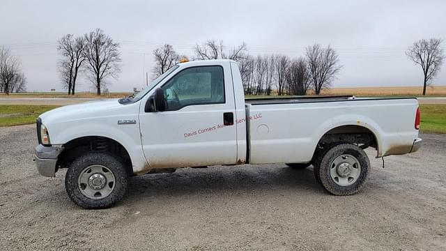 Image of Ford F-250 equipment image 1