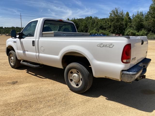 Image of Ford F-250 equipment image 1
