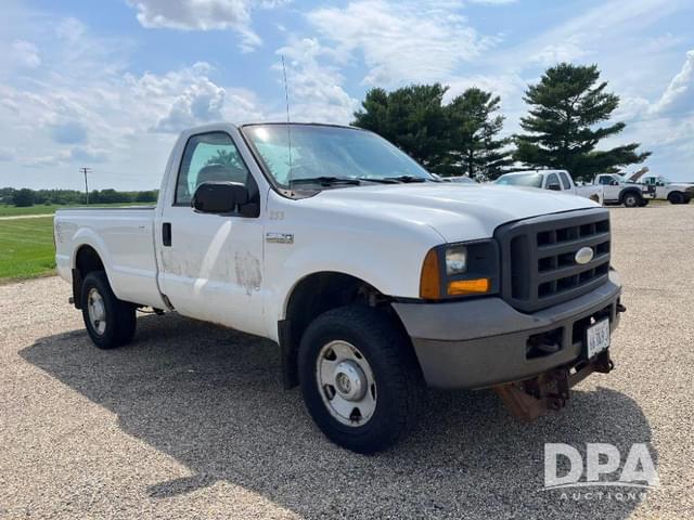 Image of Ford F-250 equipment image 4