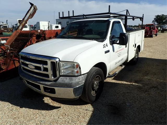 Image of Ford F-250 equipment image 1