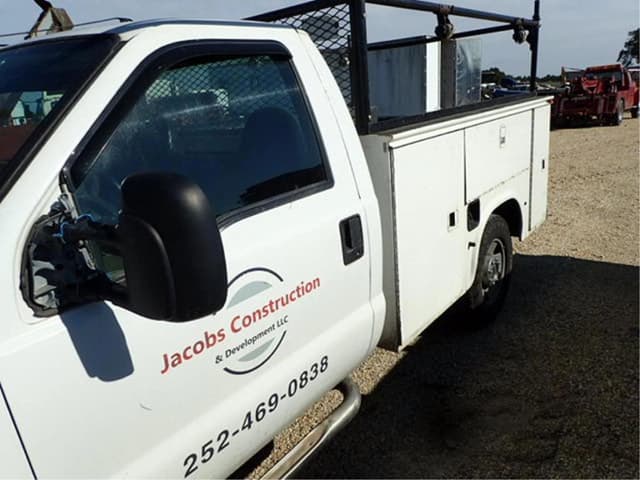 Image of Ford F-250 equipment image 3