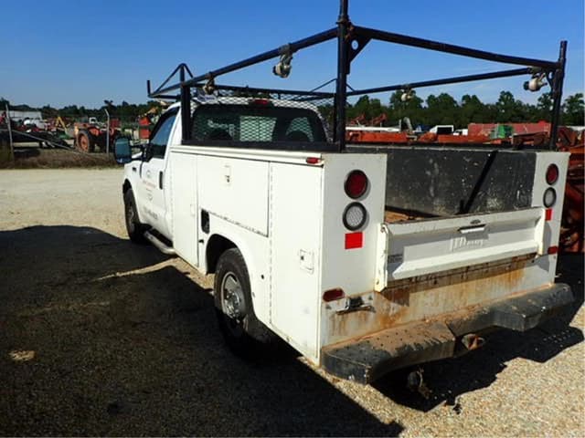 Image of Ford F-250 equipment image 4