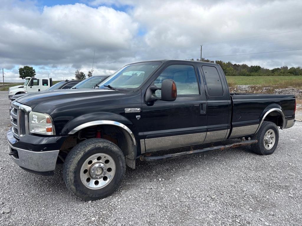 Image of Ford F-250 Primary image