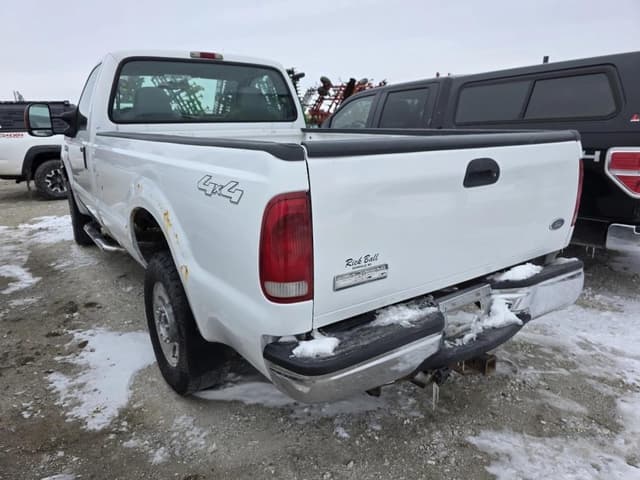 Image of Ford F-250 equipment image 1