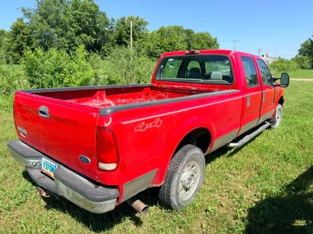 Image of Ford F-250 equipment image 4
