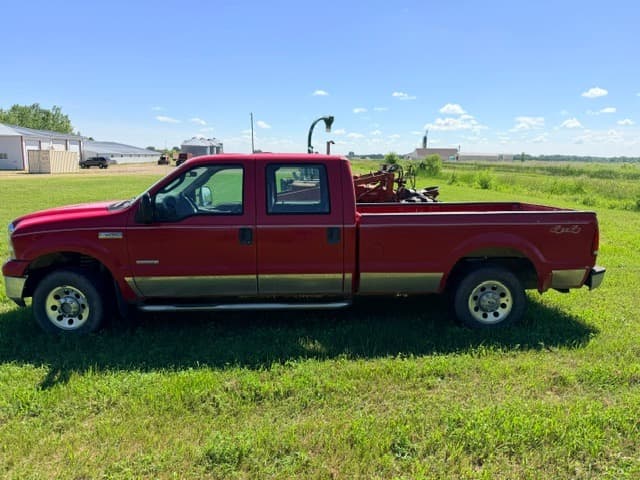 Image of Ford F-250 equipment image 1