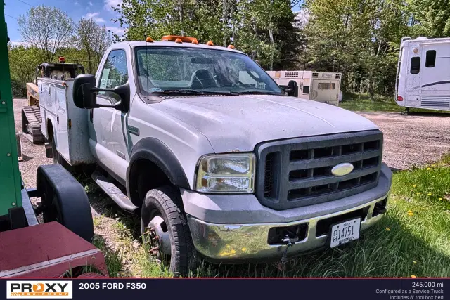 Image of Ford F-350 equipment image 3