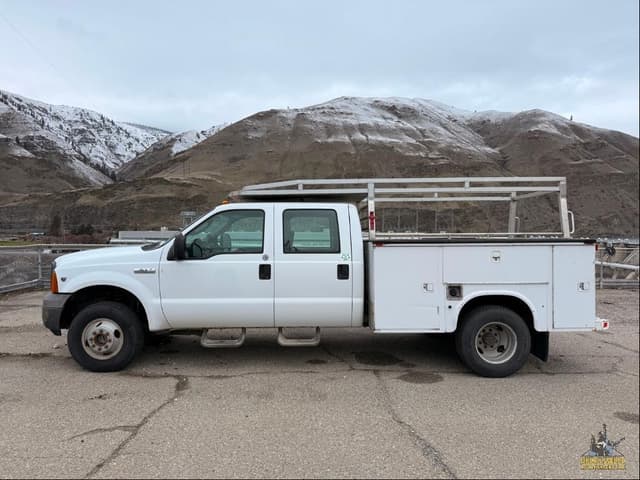 Image of Ford F-350 equipment image 1