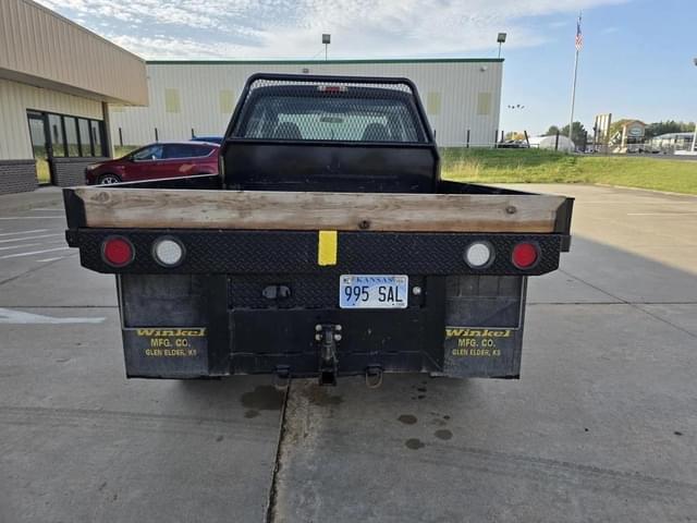 Image of Ford F-350 equipment image 4