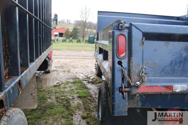 Image of Ford F-350 equipment image 2