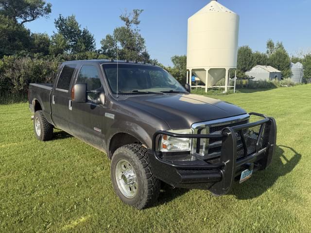 Image of Ford F-350 equipment image 1