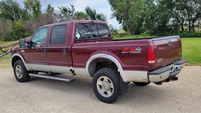 Image of Ford F-350 equipment image 2