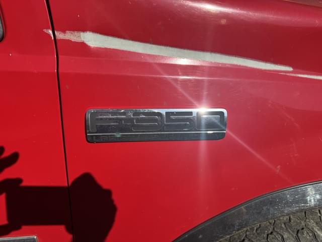 Image of Ford F-350 equipment image 4