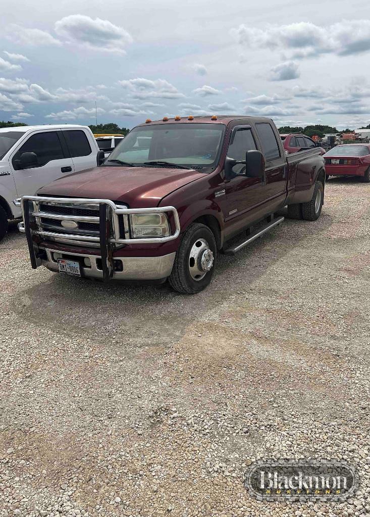 Image of Ford F-350 Primary image