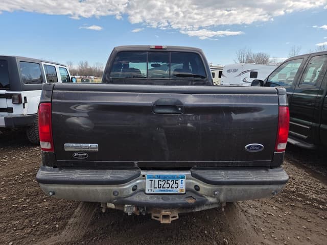 Image of Ford F-350 equipment image 4