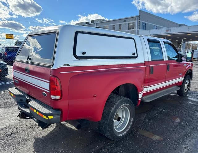 Image of Ford F-350 equipment image 4