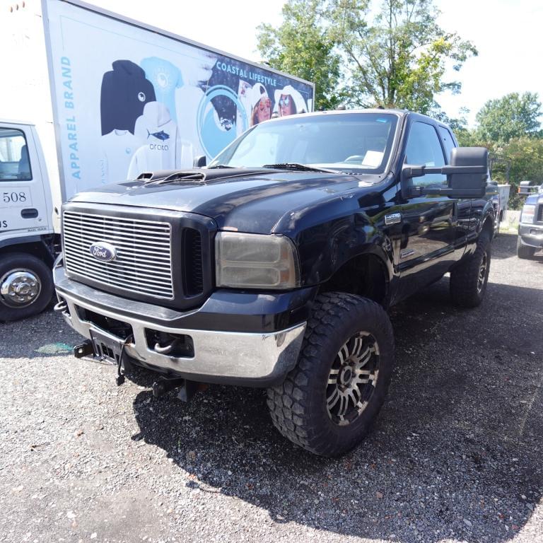 Image of Ford F-350 Primary image