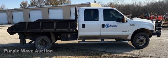 Image of Ford F-350 equipment image 3