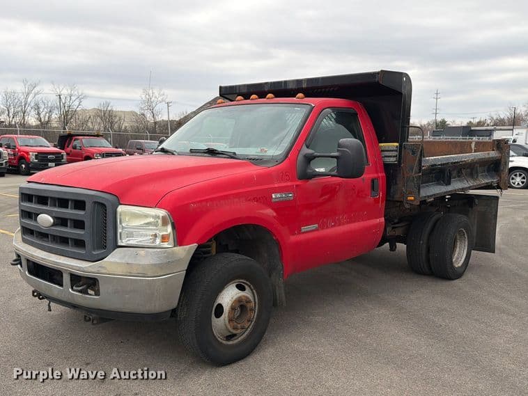 Image of Ford F-350 Primary image