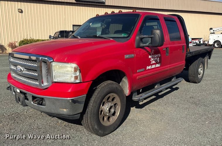 2005 Ford F-350 Equipment Image0