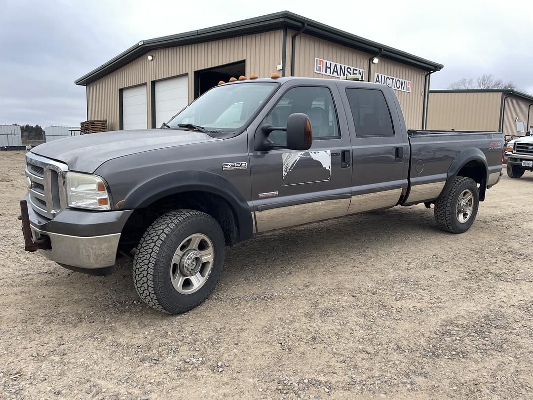 Image of Ford F-350 Primary image