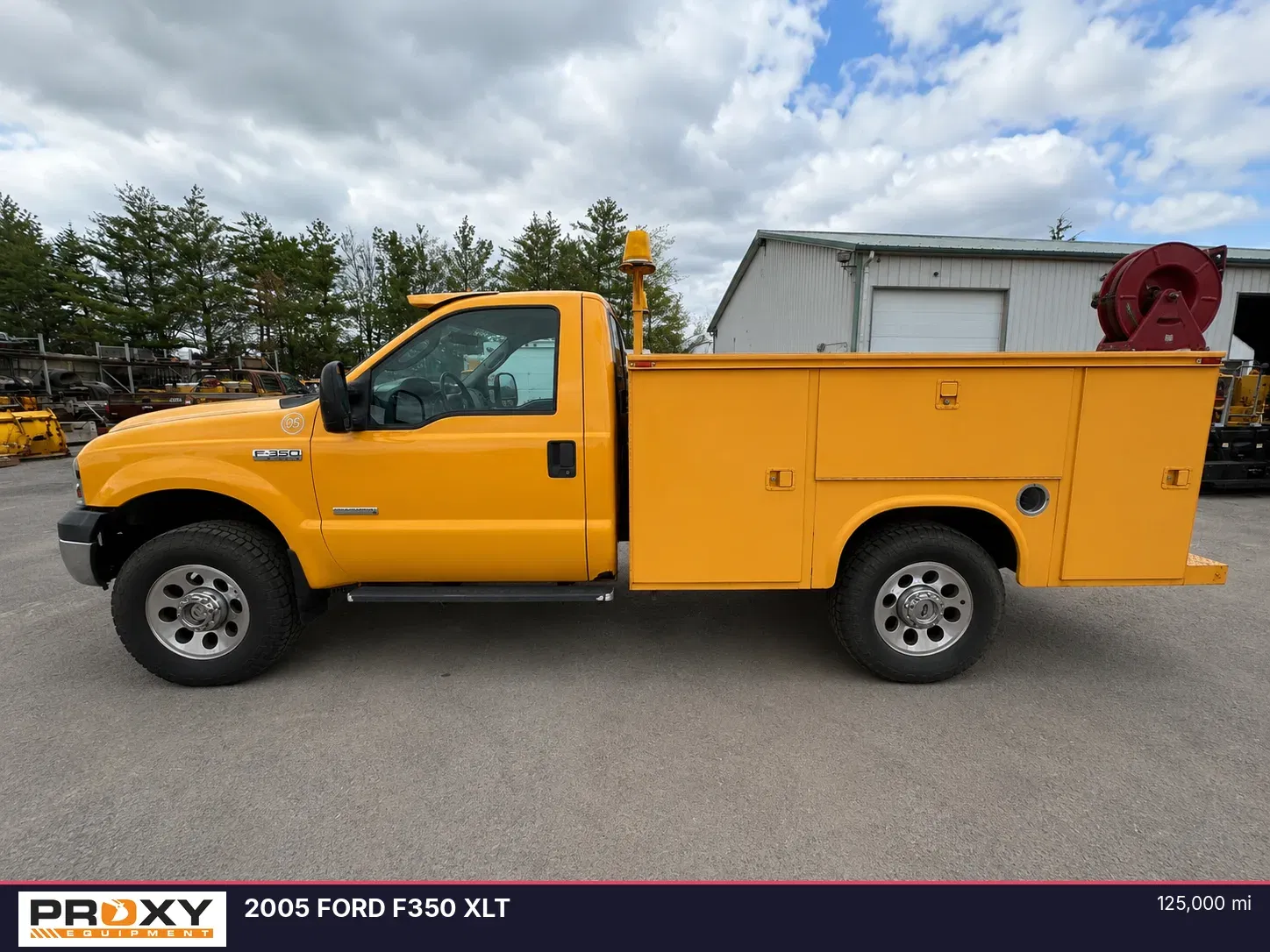 2005 Ford F-350 Equipment Image0