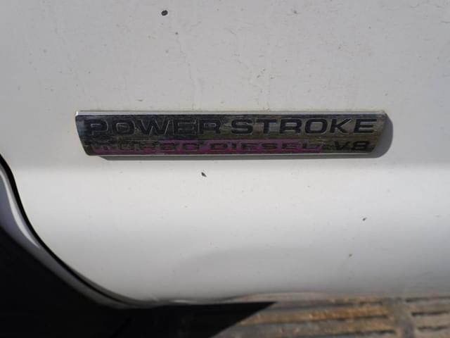 Image of Ford F-450 equipment image 4