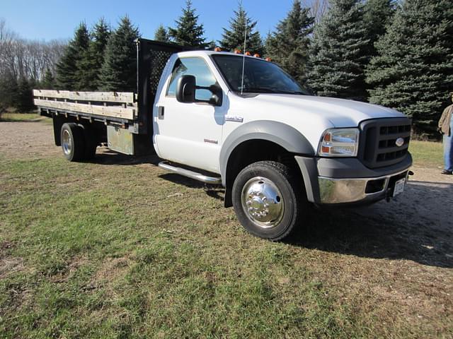 Image of Ford F-450 equipment image 1