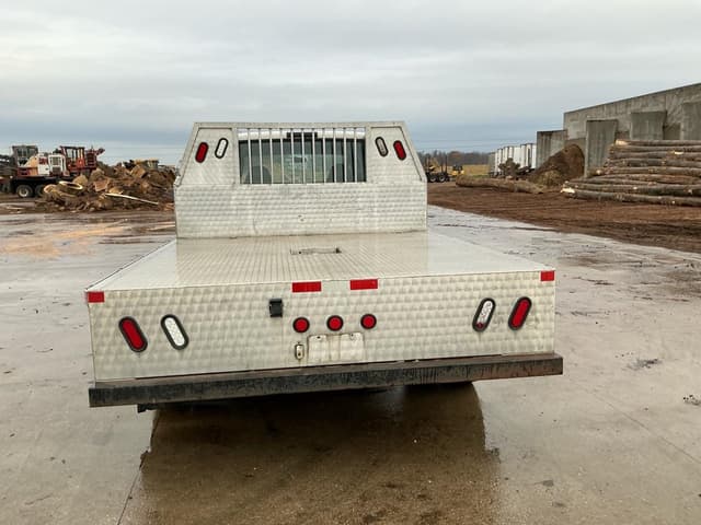 Image of Ford F-450 equipment image 3