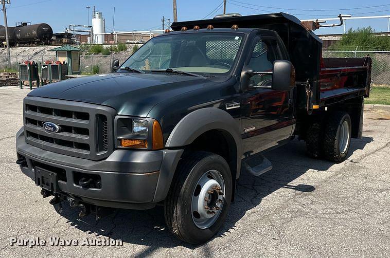 Image of Ford F-450 Primary image