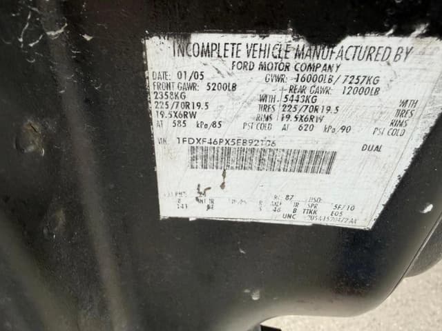 Image of Ford F-450 equipment image 3