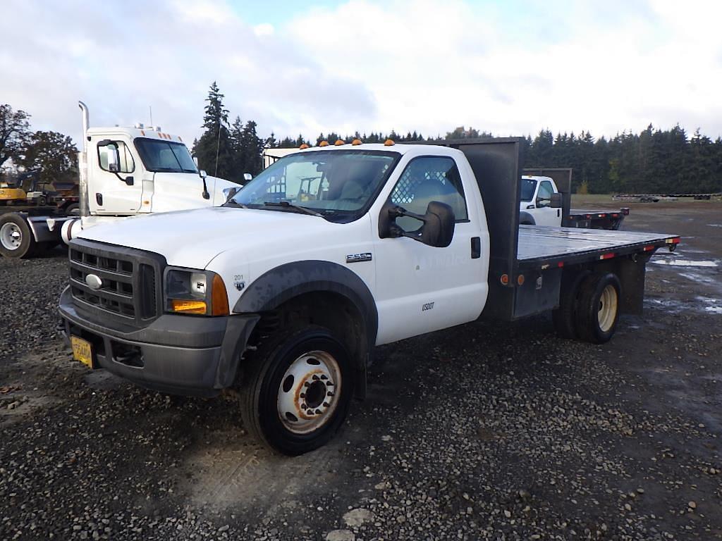 Image of Ford F-550 Primary image