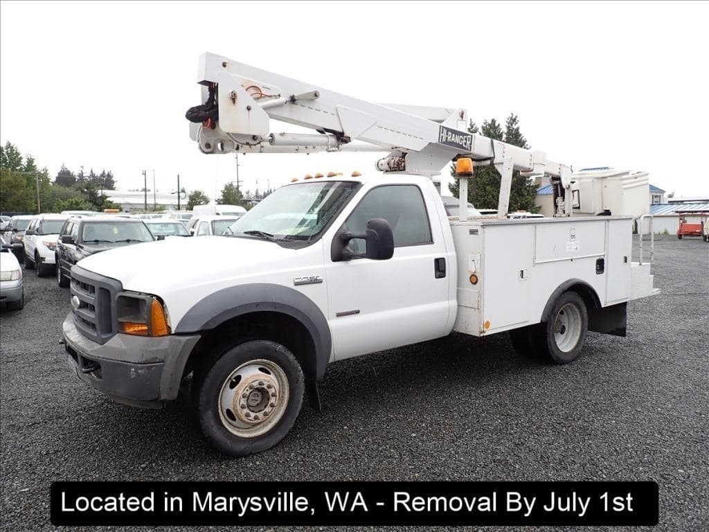 Image of Ford F-550 Primary image