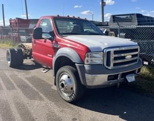 2005 Ford F-550 Image