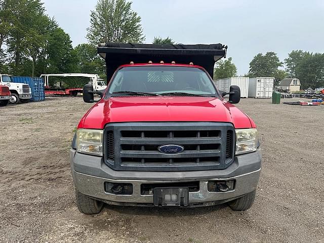 Image of Ford F-550 equipment image 1