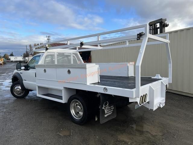 Image of Ford F-550 equipment image 1