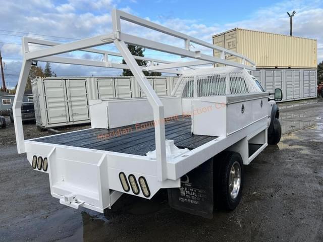 Image of Ford F-550 equipment image 3