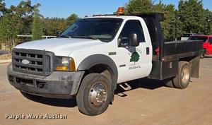 2005 Ford F-550 Image