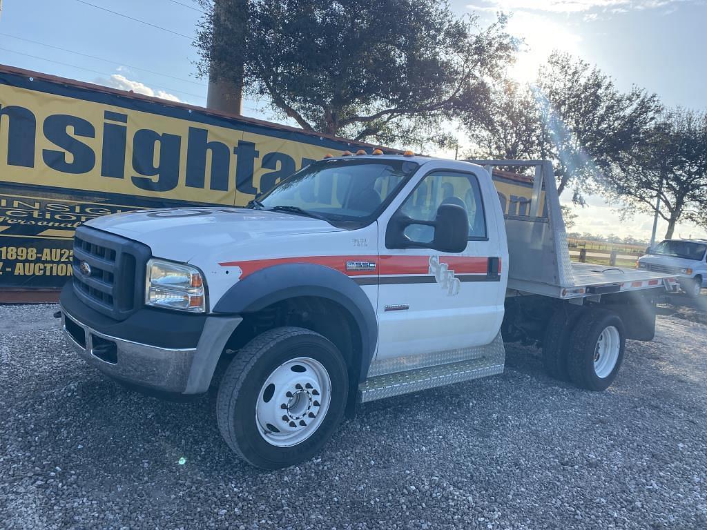 Image of Ford F-550 Primary image