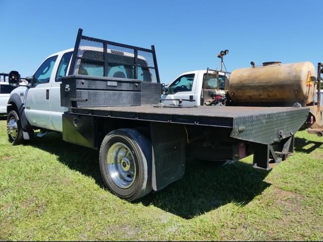 Image of Ford F-550 equipment image 3