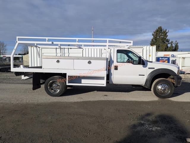 Image of Ford F-550 equipment image 1