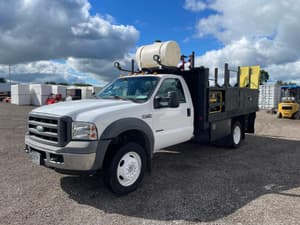 2005 Ford F-550 Image
