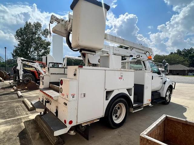 Image of Ford F650 equipment image 4