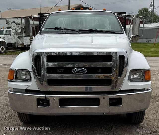 Image of Ford F650 equipment image 1
