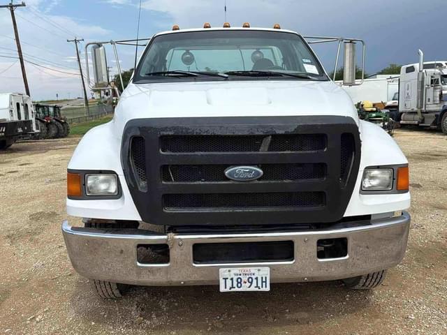 Image of Ford F-650 equipment image 1